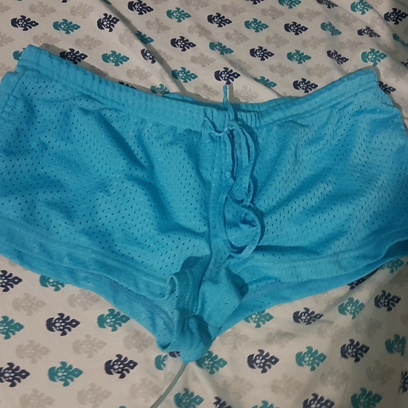 Booty short - Picture 2 of 3